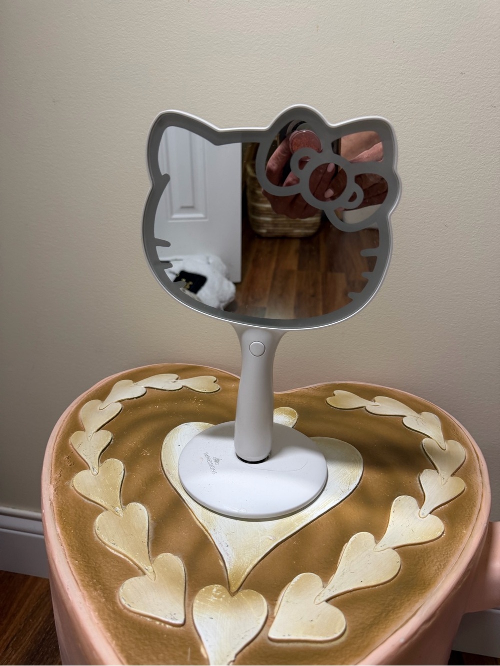 Hello Kitty Impressions LED Hand Makeup Mirror with Base